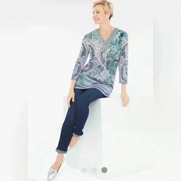 Chico’s — Villa Paisley V-Neck Top - Picture 2 of 12